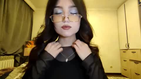 I am Gina ntmu Lets hit 10 Thumbs Up together online show from December 20, 12:42 pm