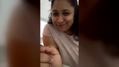 jezabaesolea online show from December 4, 4:30 pm