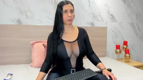 jhasly online show from June 11, 12:02 pm
