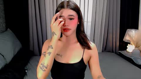 jhuliana_and_charles_room online show from October 7, 3:22 am