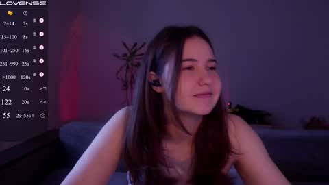 jia_lisaa online show from March 4, 7:37 am