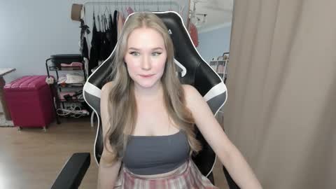 Amy  next stream on Wednesday Thursday Friday Saturday and Sunday at 16 pm GMT3 online show from October 9, 2:43 pm