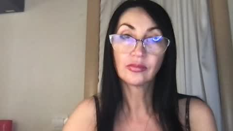 jinaluv online show from June 12, 10:07 pm