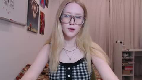 joan_kiss online show from July 7, 6:43 pm