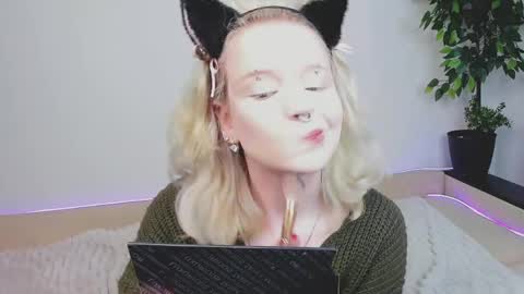 Emma online show from April 4, 4:55 am