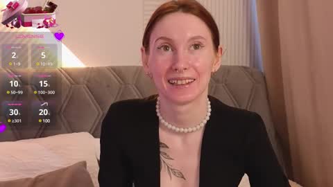 Snapshot of joe___joe chatting on February 25, 4:35 am Joe online show from February 25, 4:35 am