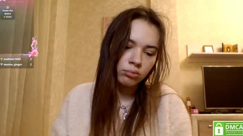 Jennifer online show from April 4, 6:51 pm