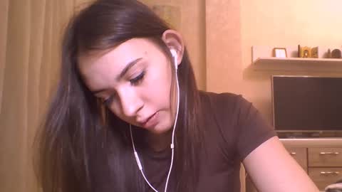 Jennifer online show from November 5, 7:52 pm