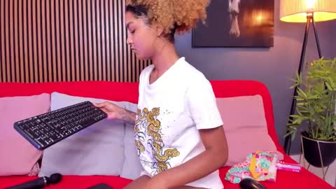 J O H A online show from June 5, 10:27 pm