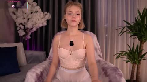 Paula online show from September 18, 2:32 am