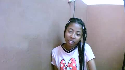 Snapshot of joliekah27 chatting on February 27, 6:50 am joliekah27 online show from February 27, 6:50 am