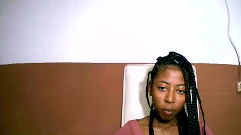 Snapshot of joliekah27 chatting on February 13, 3:35 pm joliekah27 online show from February 13, 3:35 pm