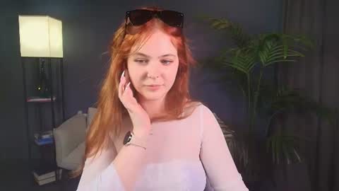 Polly  online show from June 25, 3:35 pm