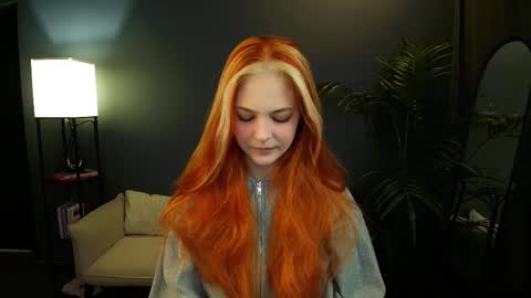 Snapshot of jolly_bean chatting on March 8, 2:32 am Polly online show from March 8, 2:32 am