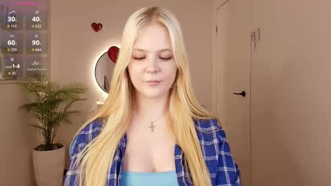 Polly  online show from February 13, 8:49 am