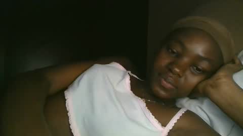 jollynabeb online show from October 29, 2:27 am