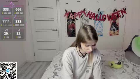 Snapshot of jorroger chatting on October 28, 10:47 pm Mila online show from October 28, 10:47 pm