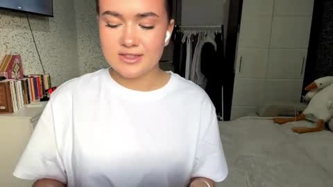 Eli online show from April 11, 11:14 am