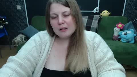 Snapshot of josiesun771 chatting on February 16, 1:38 pm josiesun771 online show from February 16, 1:38 pm
