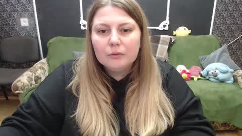 Snapshot of josiesun771 chatting on February 21, 7:33 am josiesun771 online show from February 21, 7:33 am
