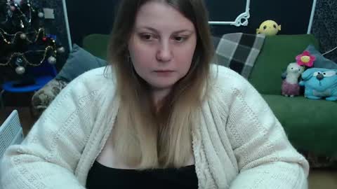 Snapshot of josiesun771 chatting on January 19, 1:01 pm josiesun771 online show from January 19, 1:01 pm