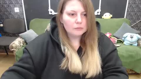 Snapshot of josiesun771 chatting on February 24, 7:20 am josiesun771 online show from February 24, 7:20 am