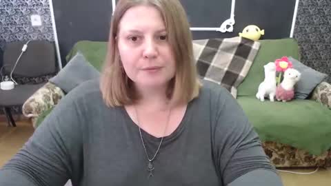 Snapshot of josiesun771 chatting on September 14, 12:47 pm josiesun771 online show from September 14, 12:47 pm