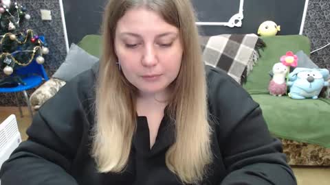 Snapshot of josiesun771 chatting on December 29, 1:28 pm josiesun771 online show from December 29, 1:28 pm
