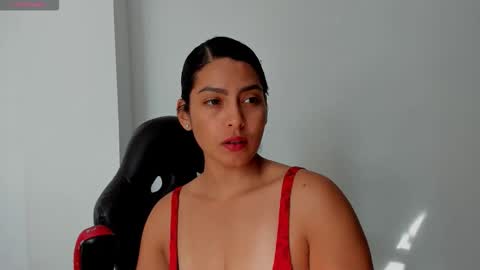 sofiaparker8 online show from February 23, 9:14 pm