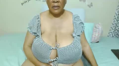 Snapshot of joycemando chatting on September 15, 5:42 pm DairyQueen online show from September 15, 5:42 pm
