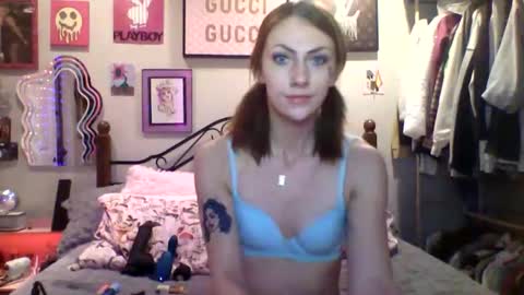 joyfulgrl online show from March 24, 5:46 am