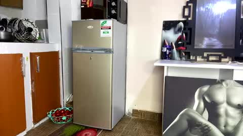 Butterflyass online show from December 3, 8:22 pm