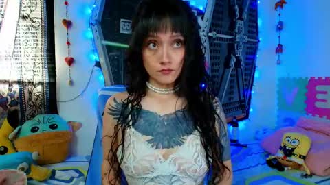 Juanita online show from June 3, 8:25 pm