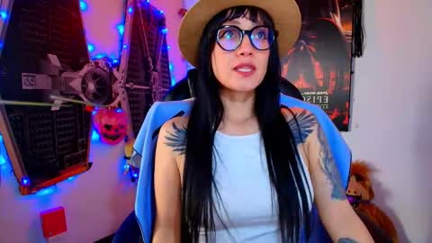 Juanita online show from April 1, 8:17 pm