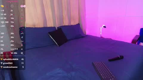 Blue online show from September 26, 6:05 pm