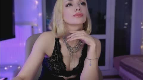 Goddess Julia online show from April 5, 8:30 pm