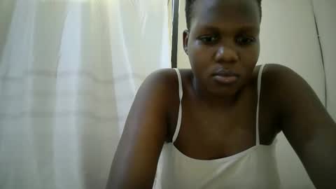 juicy_bella2 online show from October 19, 12:40 pm