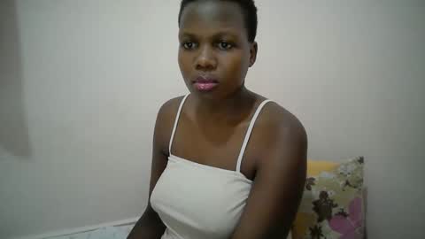 juicy_bella2 online show from September 19, 4:17 pm