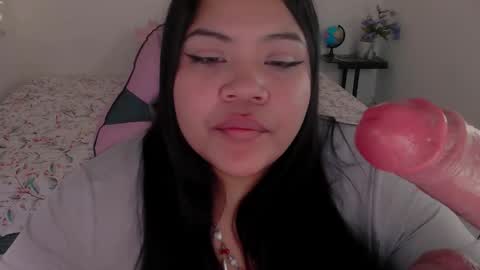 Snapshot of juicy_elenxx chatting on September 12, 4:35 am EleN online show from September 12, 4:35 am