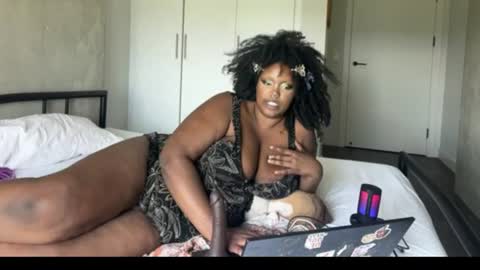 juicy_janet online show from July 23, 5:43 pm
