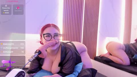 Snapshot of juicy_led_ chatting on January 31, 9:26 pm Juicy online show from January 31, 9:26 pm