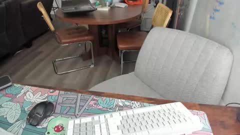 Jules and Eli online show from February 26, 9:58 pm