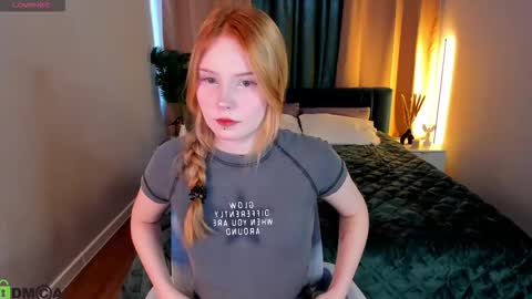 Julia online show from February 3, 2:53 am