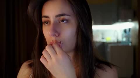 Molly online show from March 6, 3:18 pm