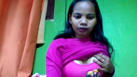 juliah02 online show from July 1, 11:10 am