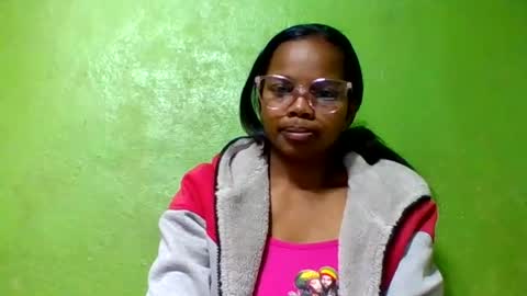 juliah02 online show from July 5, 5:46 am