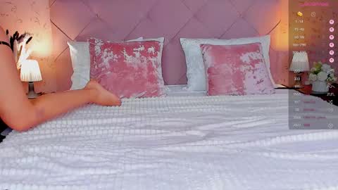 Juliana online show from October 6, 2:50 am