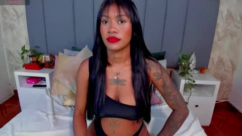 Snapshot of julianamiller chatting on October 8, 4:06 am juli online show from October 8, 4:06 am