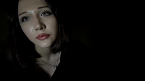 Kira online show from April 5, 4:28 pm