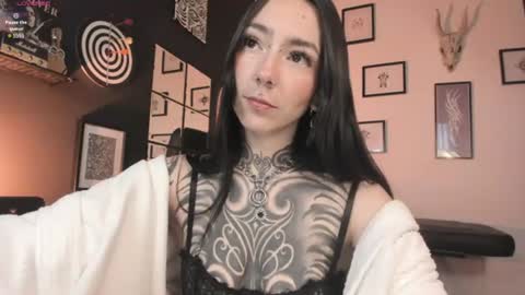 juliet_sourire online show from July 23, 1:52 pm